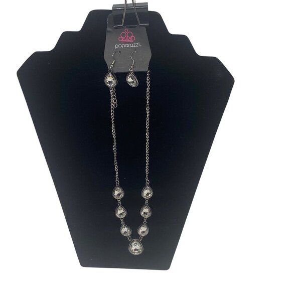 Paparazzi Jewelry Socialite White Necklace & Earrings Set For Women - Picture 9 of 10